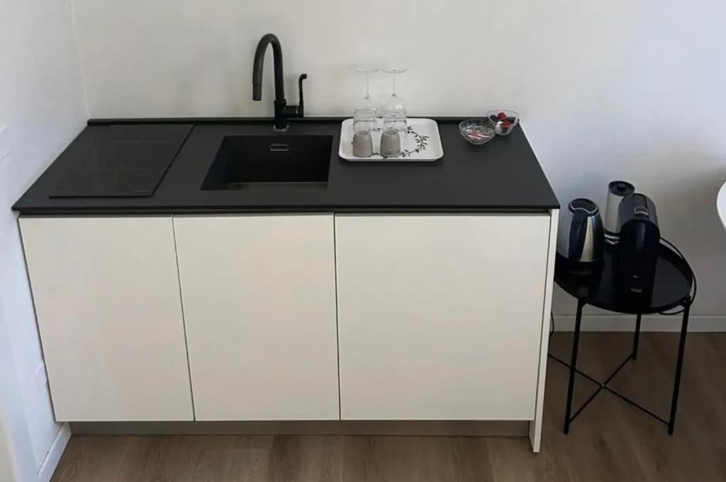 מודנה Emilia Suite Essence מראה חיצוני תמונה